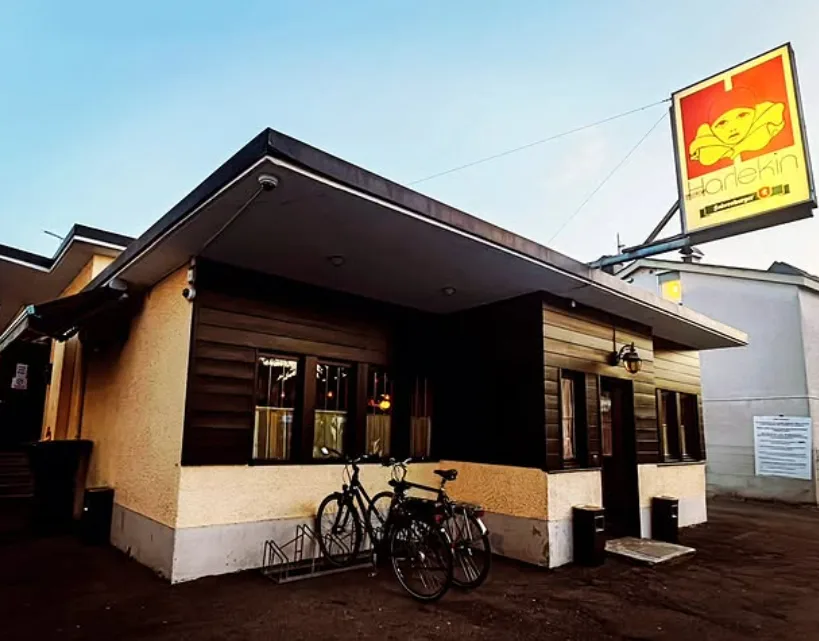 Außenansicht des Pub Harlekin in Lustenau