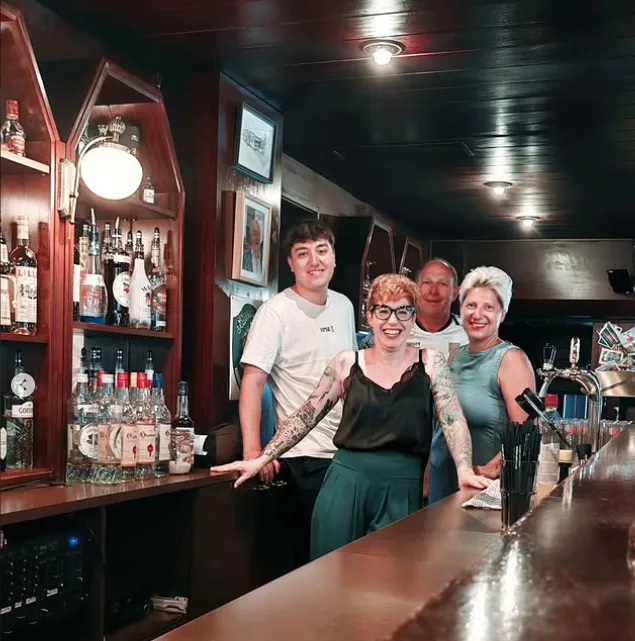 Team des Pub Harlekin — Gruppenbild 2